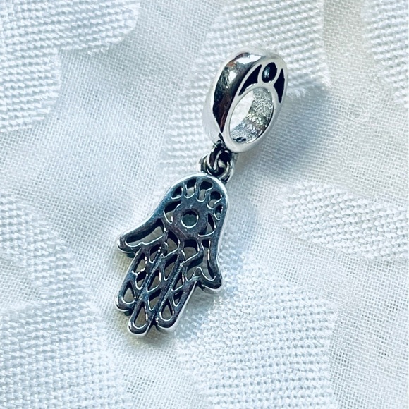 🧿 NWOT Blue Evil Eye Hamsa Hand Charm ✨ - Picture 4 of 10